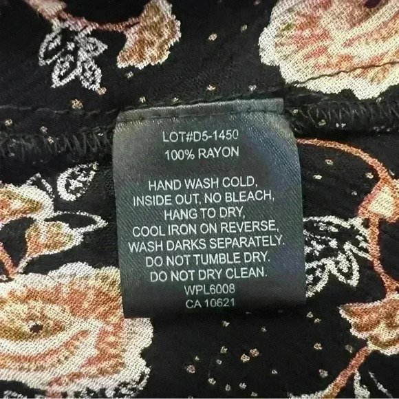 ROCK AND ROLL COWGIRL Flutter Sleeve Floral Print Wrap Dress Size Small - Picture 12 of 13